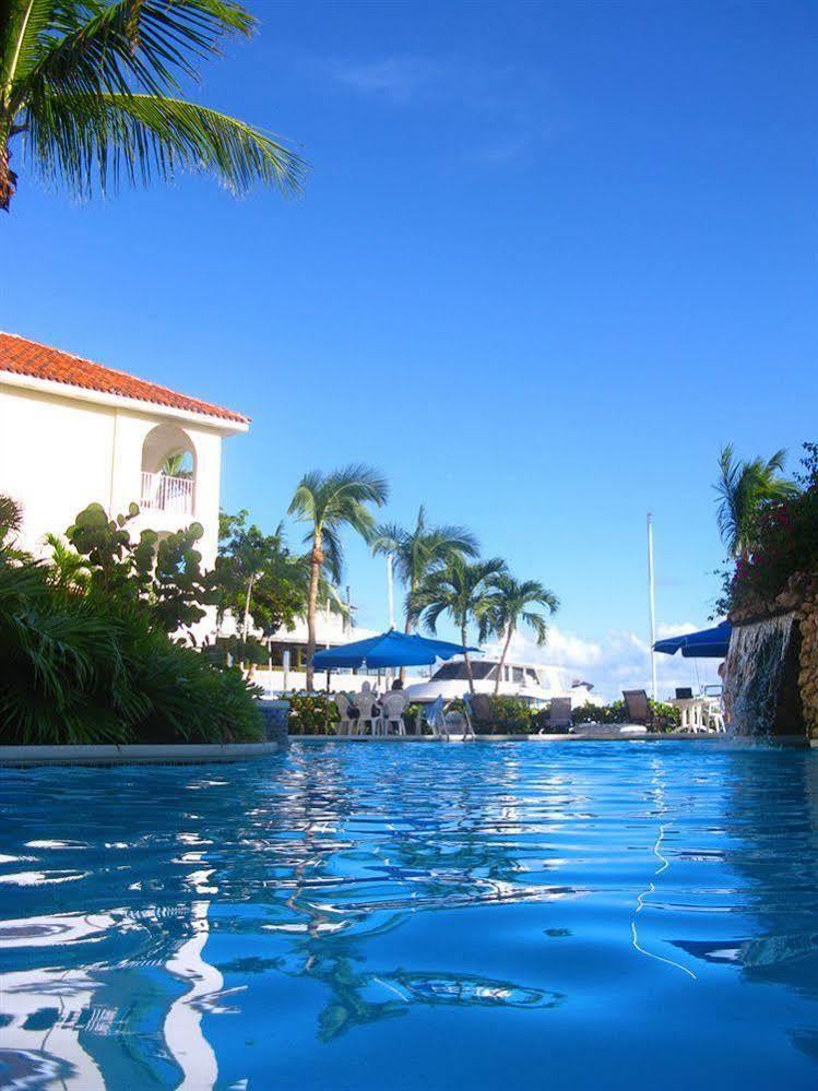 Paradise Harbour Club & Marina Nassau Exterior photo